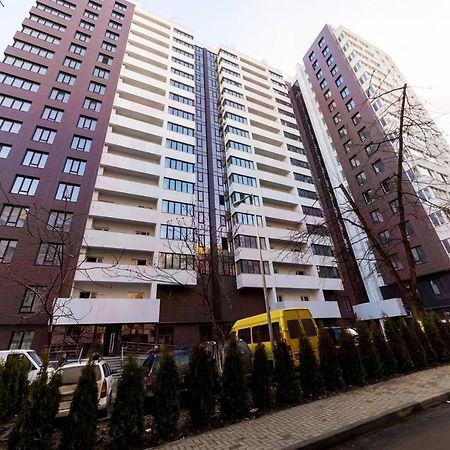 Sky House Central Apartment 키시나우 외부 사진