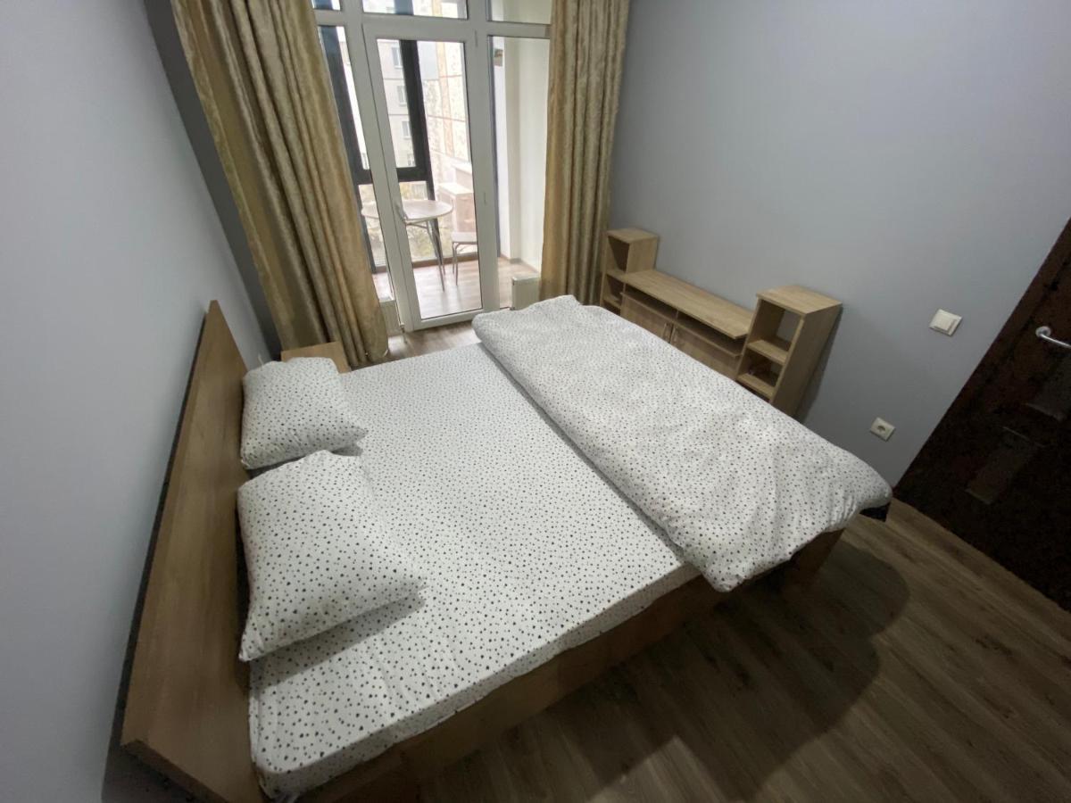 Sky House Central Apartment 키시나우 외부 사진