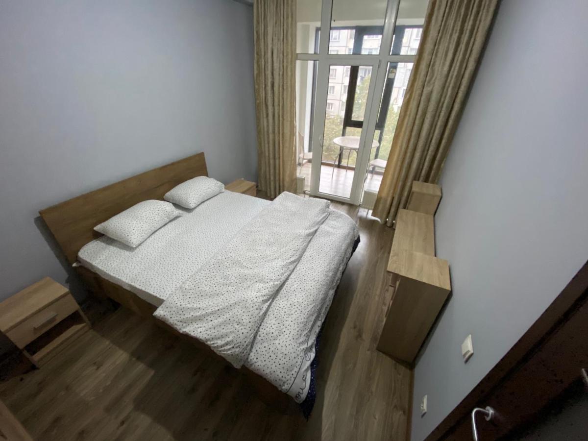 Sky House Central Apartment 키시나우 외부 사진