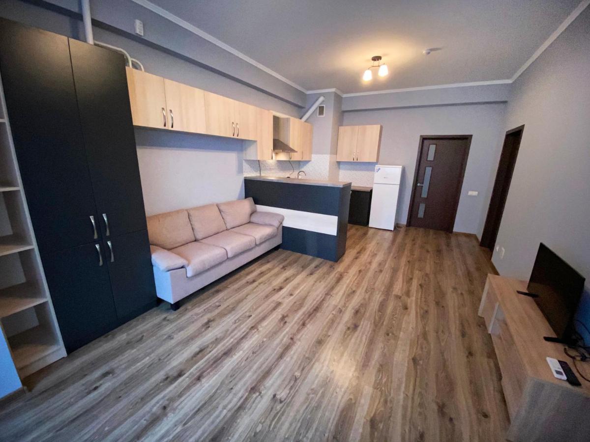Sky House Central Apartment 키시나우 외부 사진