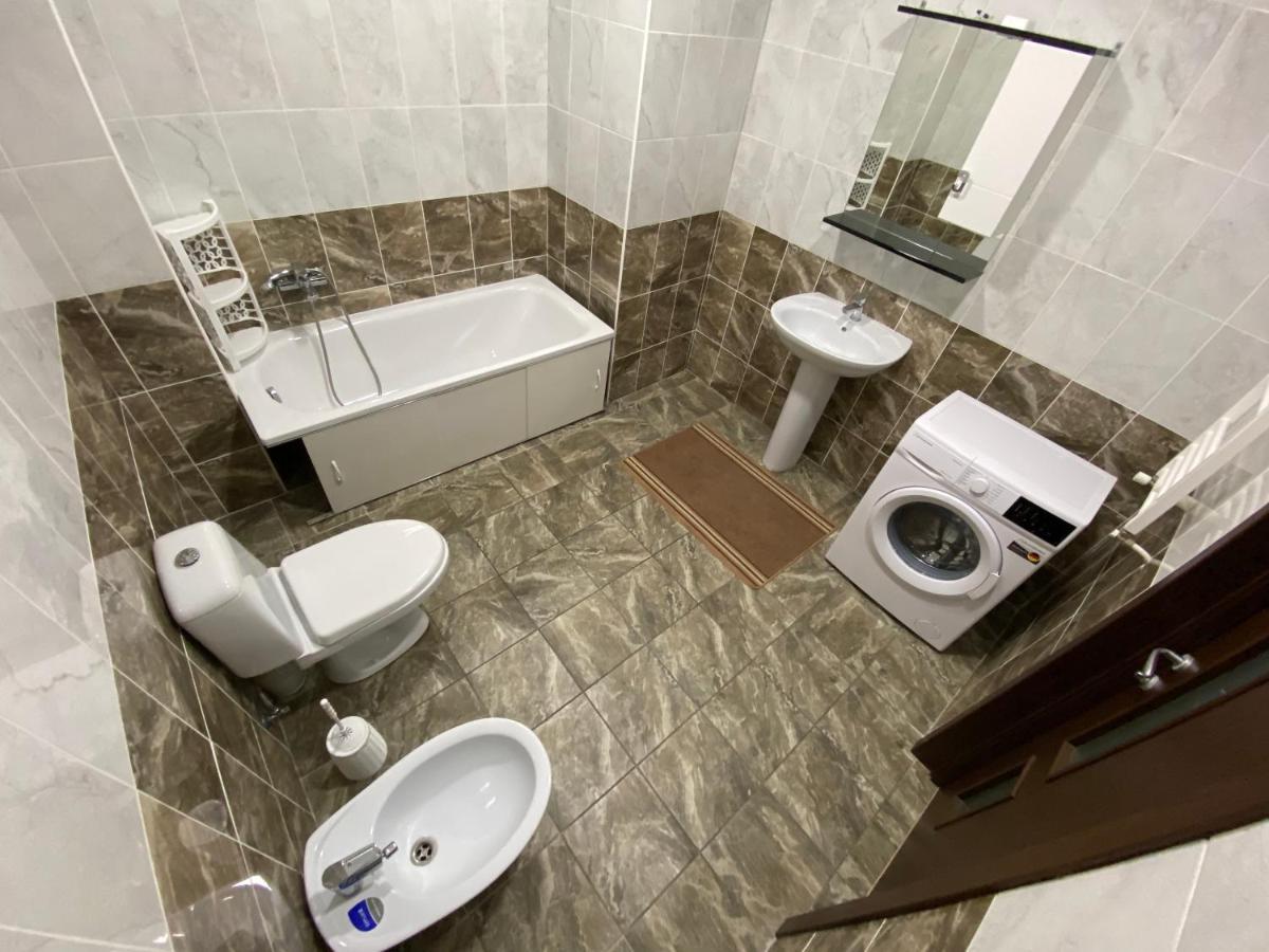 Sky House Central Apartment 키시나우 외부 사진