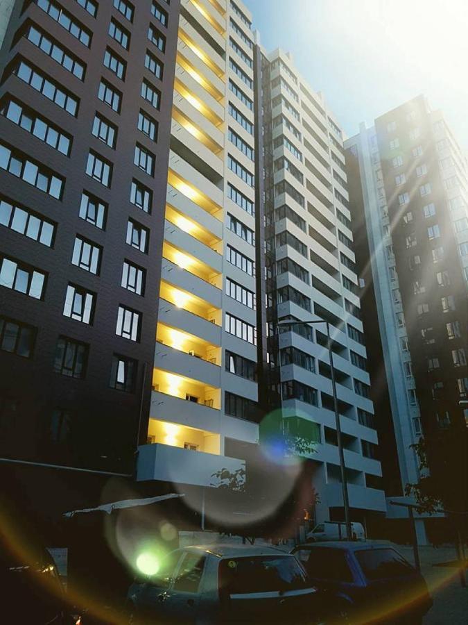 Sky House Central Apartment 키시나우 외부 사진